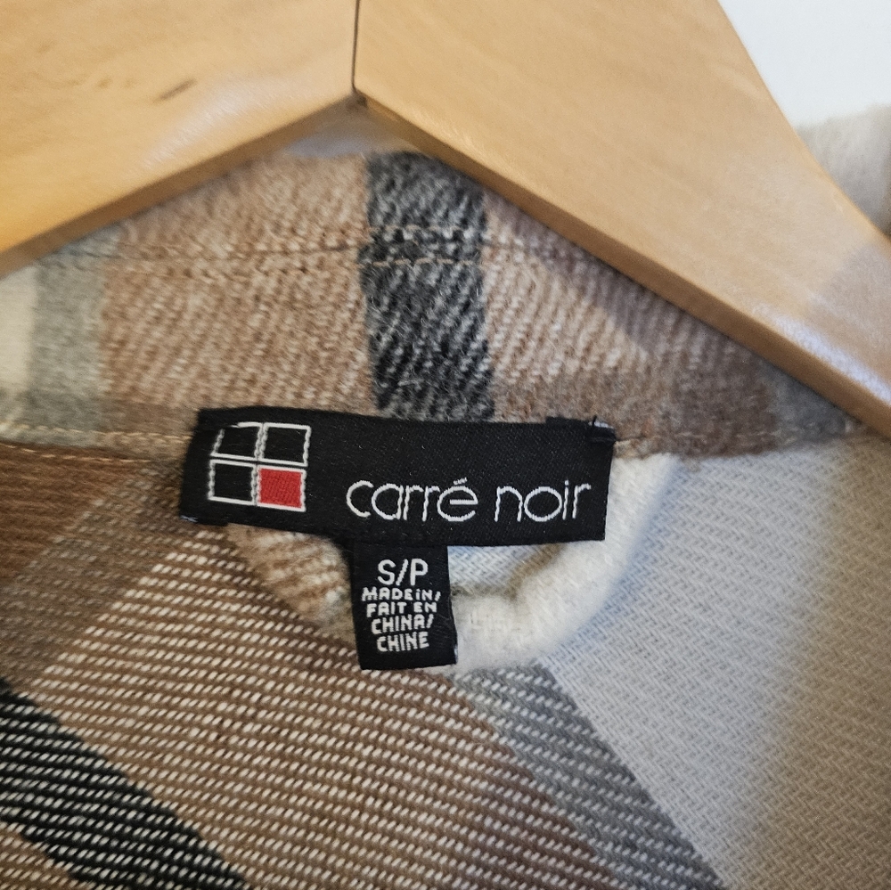 Carré Noir Plaid Shacket Size Small - Picture 5 of 6